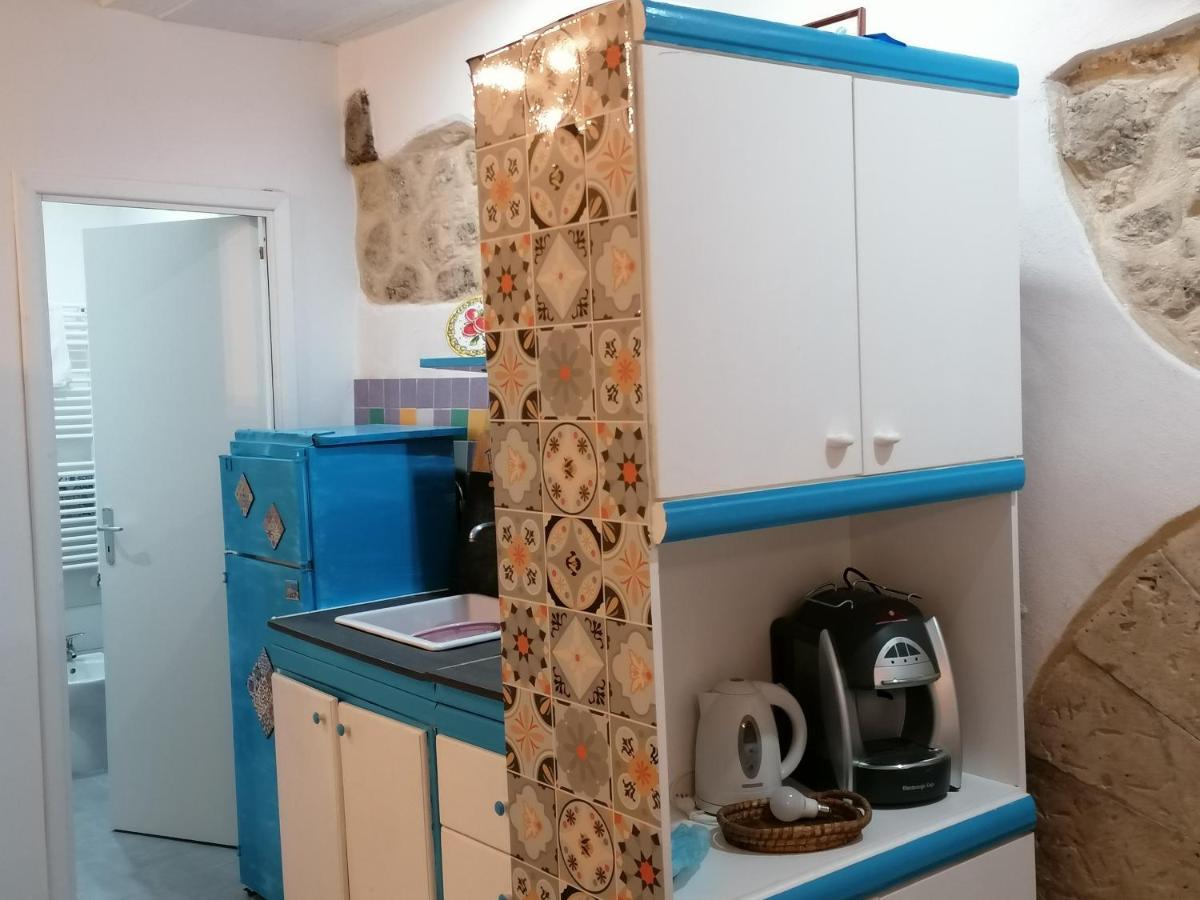 Couette-café Il Cortiletto Di Via Minniti Syracuse