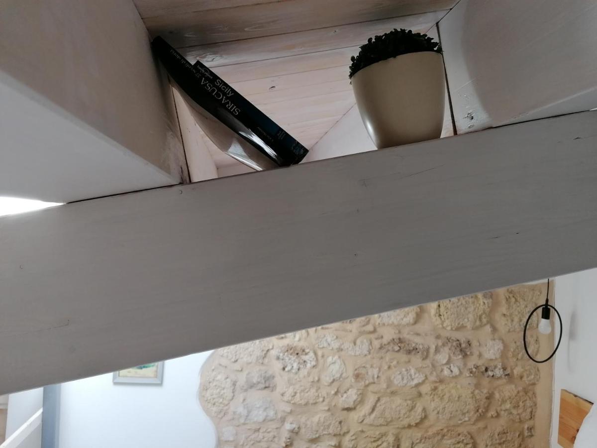 Il Cortiletto Di Via Minniti Couette-café